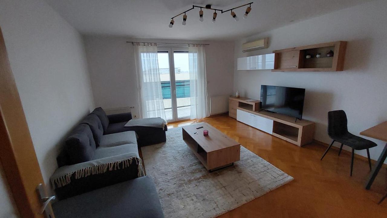 Med Man Apartmani Slavonski Brod Bagian luar foto