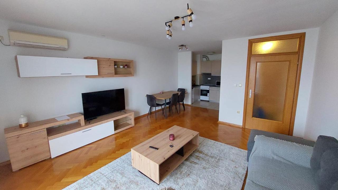 Med Man Apartmani Slavonski Brod Bagian luar foto